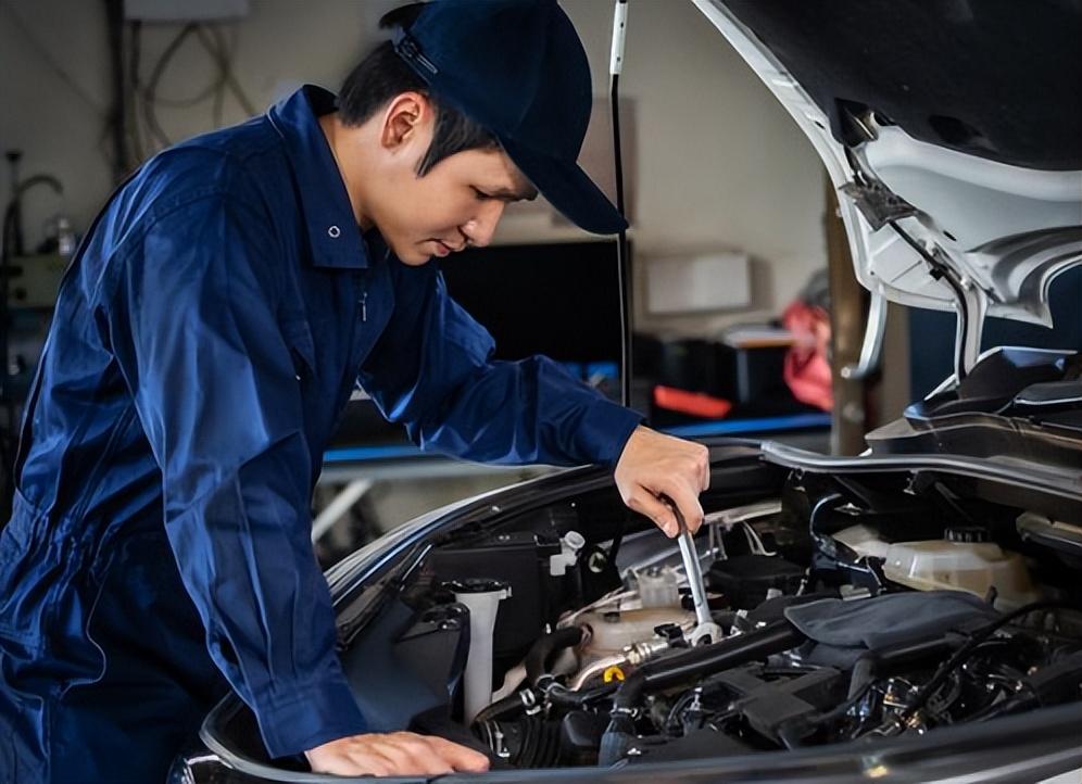 学历低的人，不想努力工作，可以学这五种技术，前景好